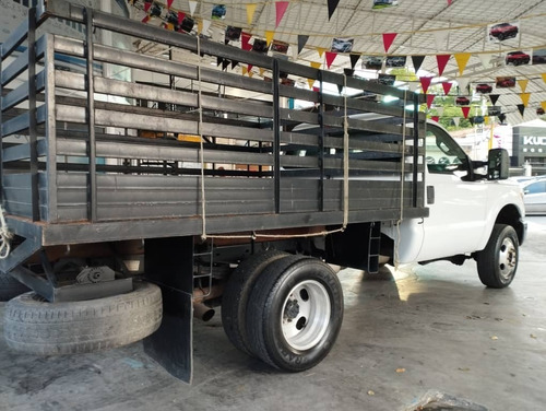 Imagen 4 de 8 de Ford F-350 Plataforma