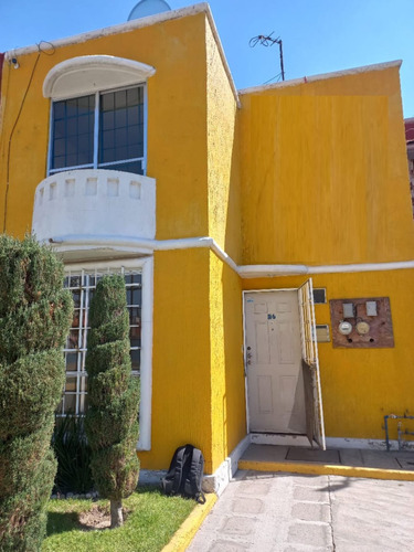 Casa En Venta, Ubicada En Hacienda Los Ahuehuetes, Hacienda Cuautitlán, Cuautitlán, Estado De Mexico. #ab