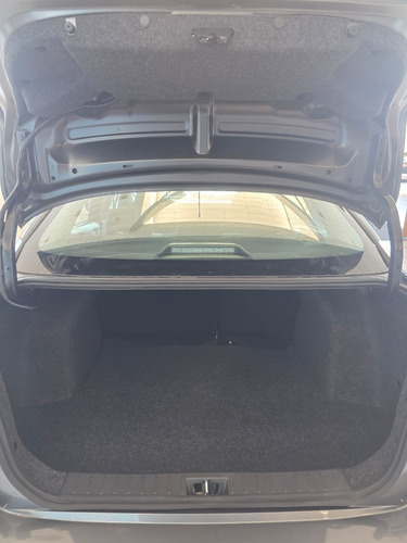 Nissan Versa 1.6 Advance At