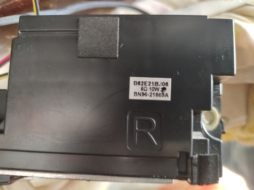 Imagen 4 de 5 de Cornetas Para Tv Samsung 32 Pulgadas Led Un32eh5000