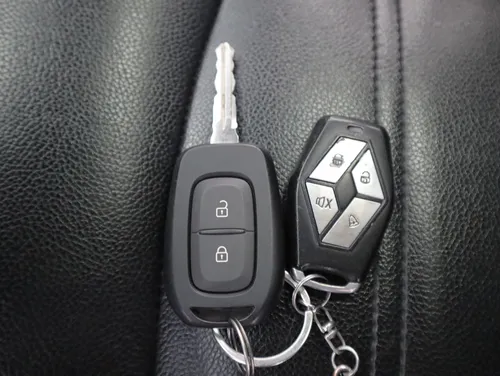 Renault Logan AUTHENTIQUE LIFE 1.6 MT AA 2AB ABS