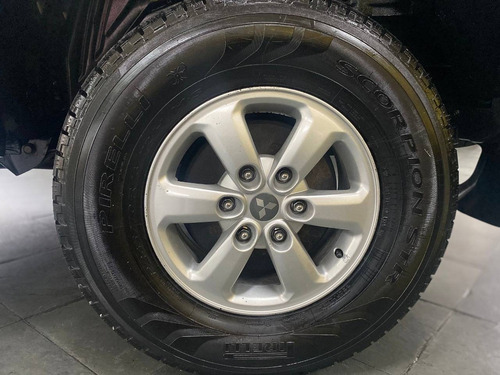 Imagem 9 de 10 de Mitsubishi L200 Triton 2.4 Hls 4x2 Cd 16v Flex 4p Manual