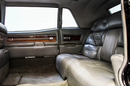 Cadillac Tag Limousine Town Car Lincoln Ford Mercedes Dodge