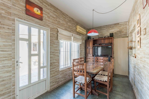 Imagen 4 de 9 de Casa Interna Con Pileta, Quincho Y Parquizado Liquido