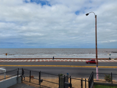 Imagen 2 de 16 de Venta Apartamento Sobre Rambla 3 Dormitorios Y Garaje