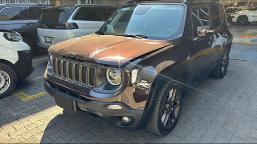 Renegade 2021 Bronze Edition , Impecable