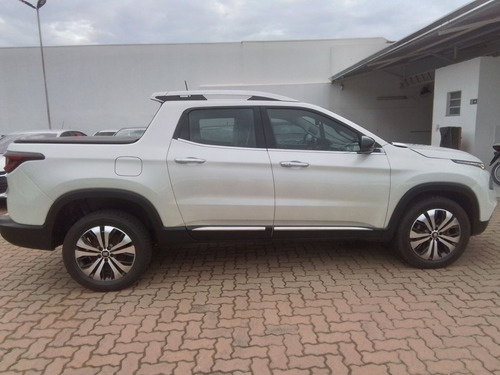 Fiat Toro 2.0 16V TURBO DIESEL VOLCANO 4WD AT9