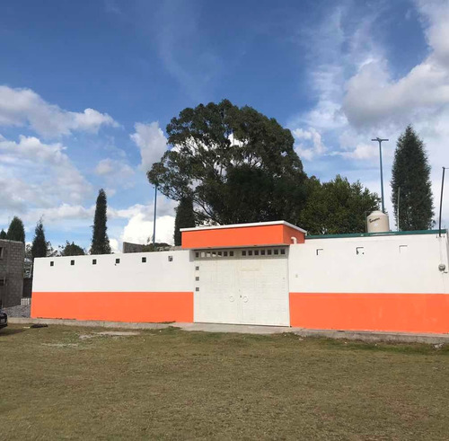 Imagen 1 de 14 de Bonita Casa Bien Ubicada A 1 Calle De Via Corta Santa Ana