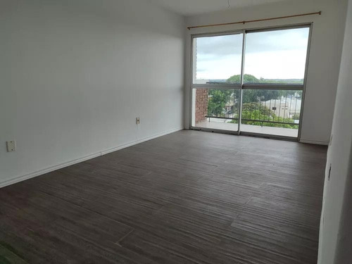 Apartamento En Alquiler De 2 Dormitorios En Sayago