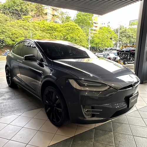 Tesla Model X Long Range Plus