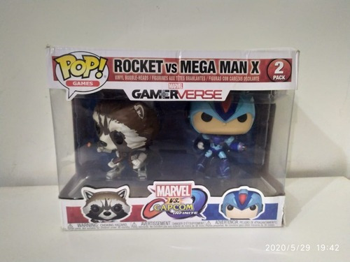 Exclusivo de Funko Pop Marvel contra Capcom Rocket contra Mega Man X