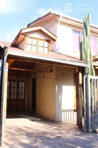 Casa Con Excelente Ubicación En Buin. 3d 1b