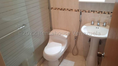 Imagen 11 de 12 de Apartamento En Alquiler El Rosal 22-24412 Wolfgang Liaz 0414-132-24-22 0412-582-01-12