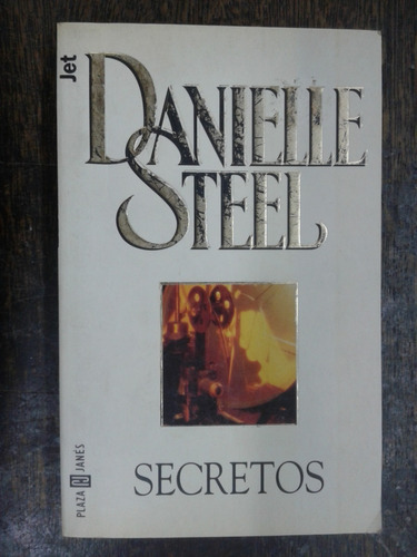 Secretos * Danielle Steel * P&j *