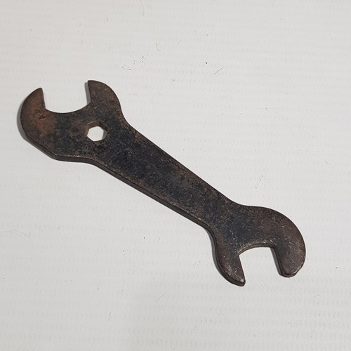Imagen 10 de 10 de Antiguas Llaves Bicicleta Y Broches Lote X 5 Mag 60070