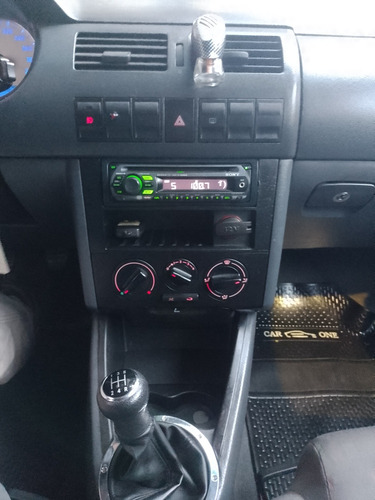 Volkswagen Gol Country 1.6 Comfortline 60a