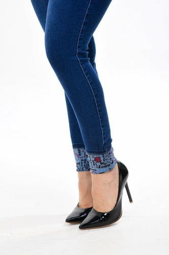 Imagem 3 de 8 de Calça Jeans Feminina Levanta Bumbum Premium Cintura Alta