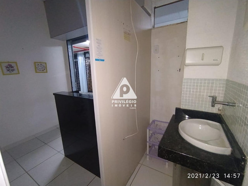 Imagem 7 de 9 de Sala Comercial No Coração Do Catete. Oportunidade! - 33172