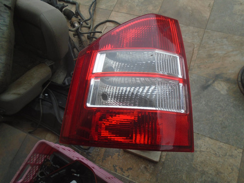 Vendo Lampara Trasera Izquierda De Jeep Compass Año 2007