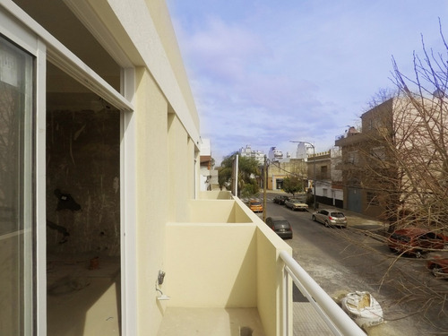 Imagen 6 de 12 de Santo Tome 5176 Ph 1º Piso 3 Amb Con Balcon Entrega Ya
