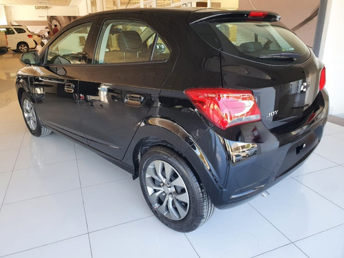 Chevrolet Onix Joy Black