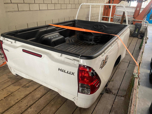 Imagem 2 de 2 de Carroceria De Toyota Hilux Cs 2020 Semi Nova Barato Conplet
