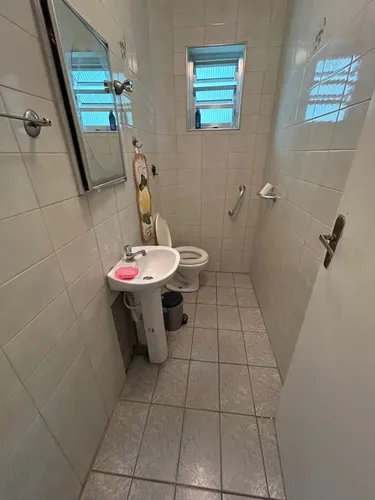 Vende-se Sobrado Sta Emília.