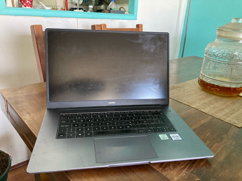 Notebook Huawei Matebook D15 Intel Core I3 8 Gb Ram 15.6 (Usado)