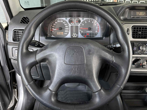 Mitsubishi Pajero TR4 2.0 4X4 16V 140CV FLEX 4P AUTOMÁTICO