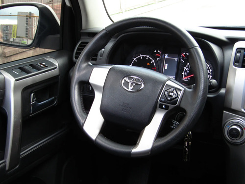 Toyota 4Runner 4.0 Sr5 Fl 7psj