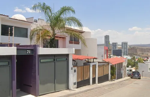 Casa A La Venta En Milenio Iii, Santiago Queretaro, Qro. Remate Adjudicado