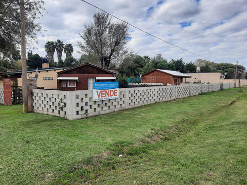 Excelente Terreno Con 2 Casas En Funes