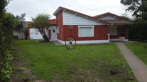 Venta Casa Quinta 4 Ambientes Moreno Barrio Parque Gaona - Quincho Parrilla Garaje