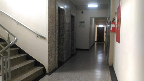 Imagem 4 de 9 de Sala Para Alugar, 22 M² Por R$ 520,00/mês - Centro - Curitiba/pr - Sa0012