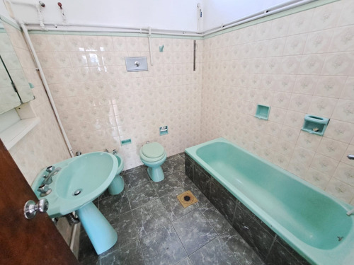 Casa De Altos Cuatro Dormitorios Gran Azotea Parrillero