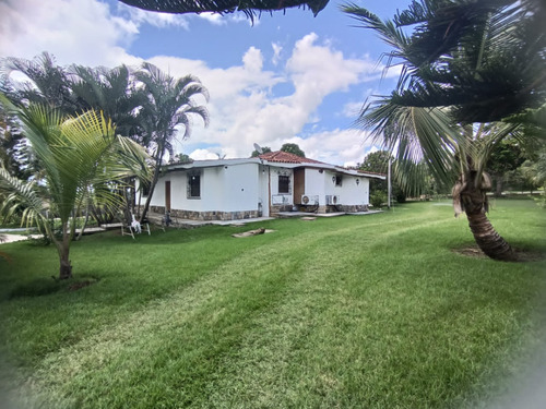 Se Vende Parcela Con Cómoda Casa Y Piscina En La Urb Safari Carabobo Tocuyito Municipio Libertador