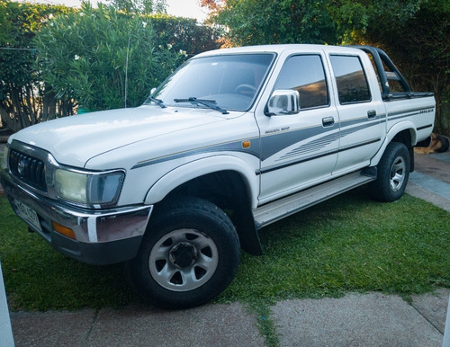 Toyota Hilux Srv 3.0d Doble Cabina