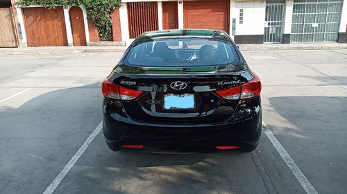 Hyundai Elantra 2013 (version Gl)