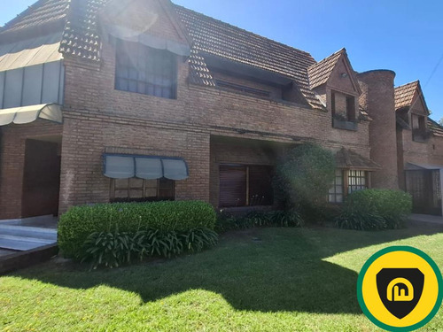 Casa En Venta Apto Credito - Bella Vista - 6 Dormitorios