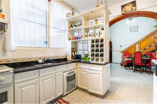 Venta Casa 6 Amb.villa Devoto Garage Quincho Playr