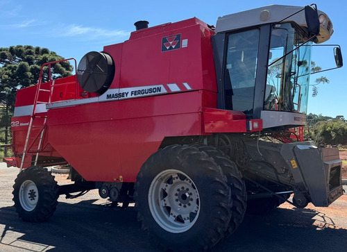 Colheitadeira Massey Ferguson 32 Ano 2012