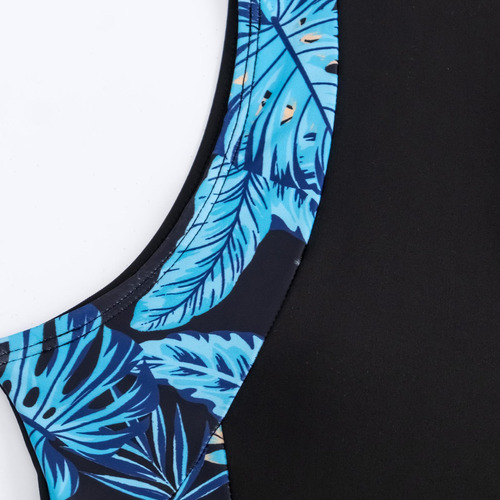 Un Traje De Baño Cómodo Estampado Con Esquinas Planas Para M