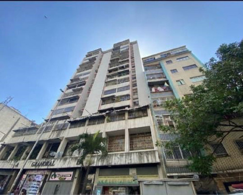 Venta . Apartamento.   Av. Fuerzas Armadas.  Caracas 156735