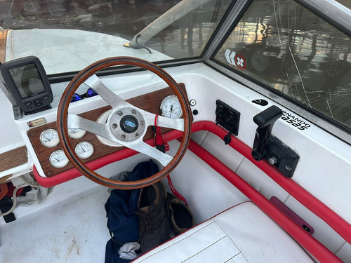 Lancha Internautic Deltamar