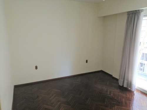 Imagen 10 de 13 de Alquiler Apartamento 2 Dormitorios Y 1 Servicio Pocitos
