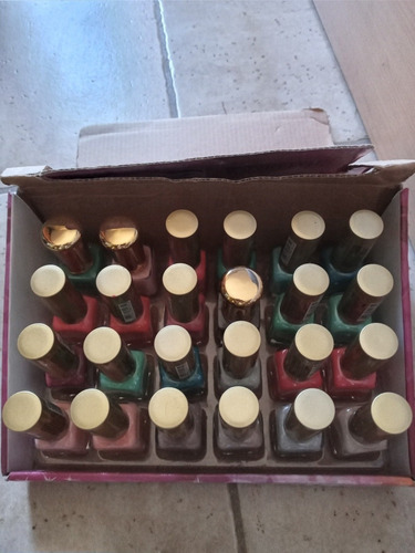 Pinturas Esmaltes Uñas Salome