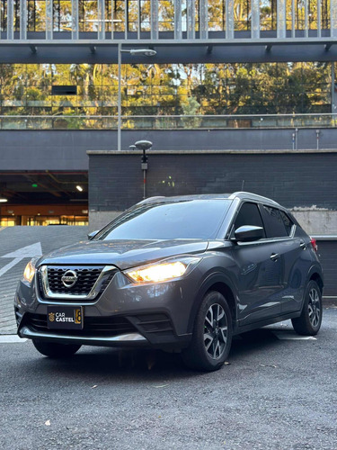 Nissan Kicks Sense Mecánico