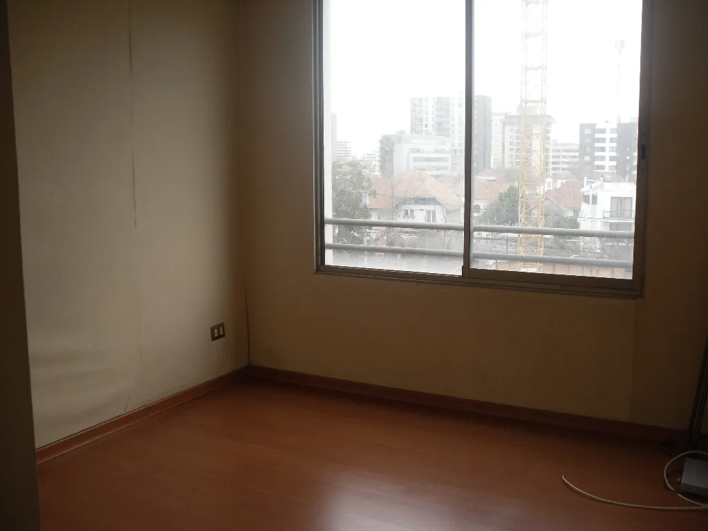 Imagen 5 de 9 de Antonio Bellet 240