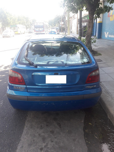 Renault Megane 5 P. 1.6 Authentiq Pak Año 2006