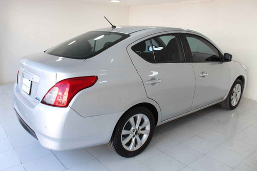 Imagen 5 de 15 de Nissan Versa 2015 4 Cilindros